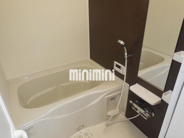 バス・シャワールーム　浴室乾燥もついてます