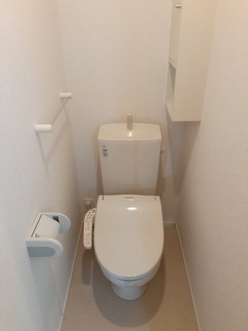 トイレ　ゆったりとした空間のトイレです