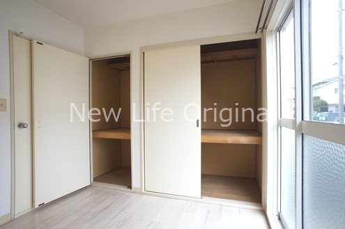 収納　仕切りがあり、使いやすい収納スペースです☆