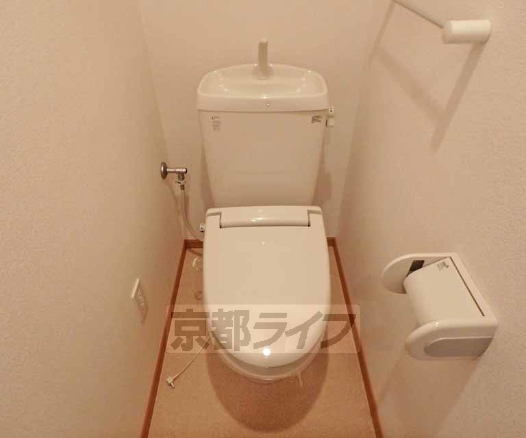 トイレ　シンプルで使いやすいトイレスペース