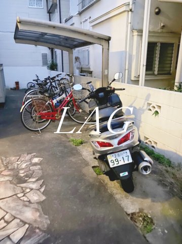 その他共有部分　駐輪場になります。