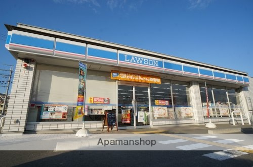 コンビニ　ローソン　香芝逢坂店（コンビニ）まで689m