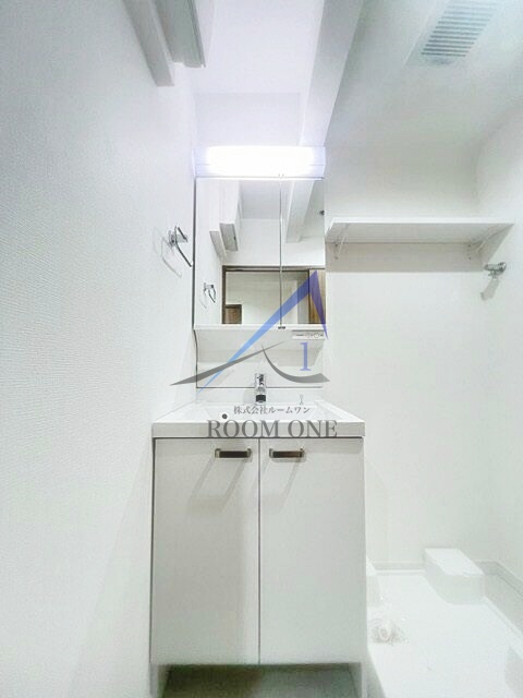 洗面設備　洗面台です。