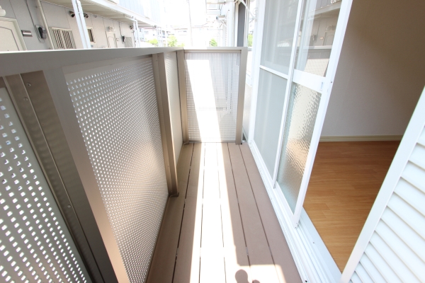 バルコニー　リフォーム前画像