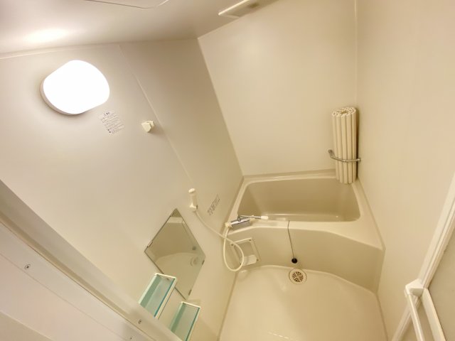 バス・シャワールーム　お風呂です