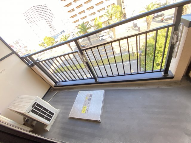 バルコニー　バルコニー付きです