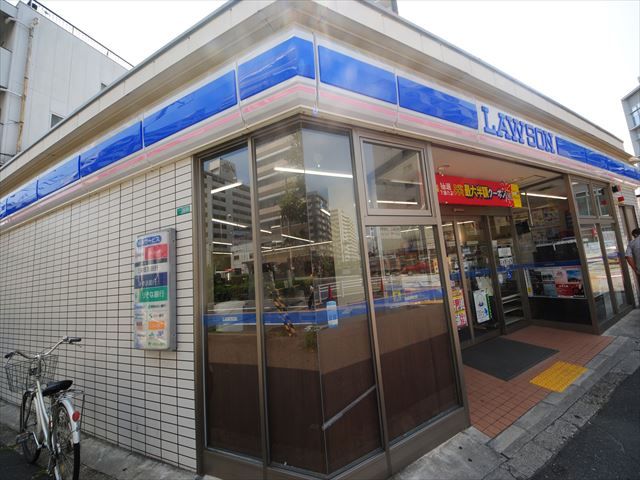 コンビニ　ローソン淀川三国本町一丁目店（コンビニ）まで390m