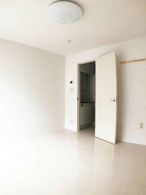 その他部屋・スペース　フローリングのきれいなお部屋です。