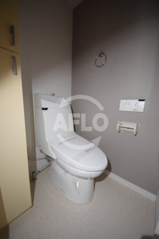 トイレ　ロイヤルパークス桃坂　温水洗浄便座