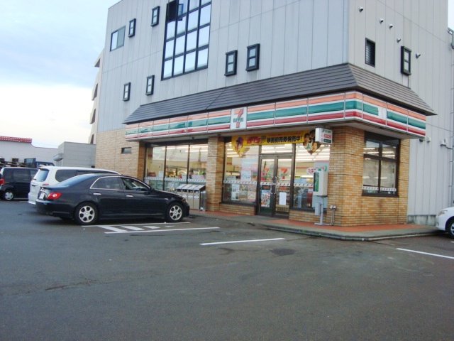 その他　セブンイレブン新潟泰平橋店（その他）まで537m