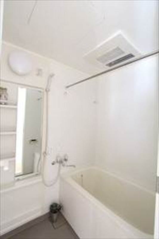 バス・シャワールーム　綺麗なバスルームです♪