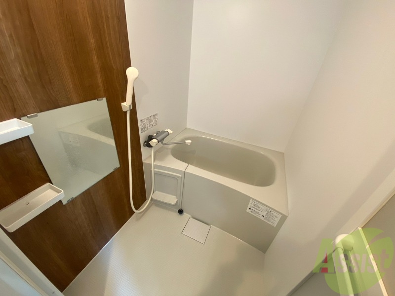 バス・シャワールーム　お風呂になります。一日の疲れを癒してくださいね。