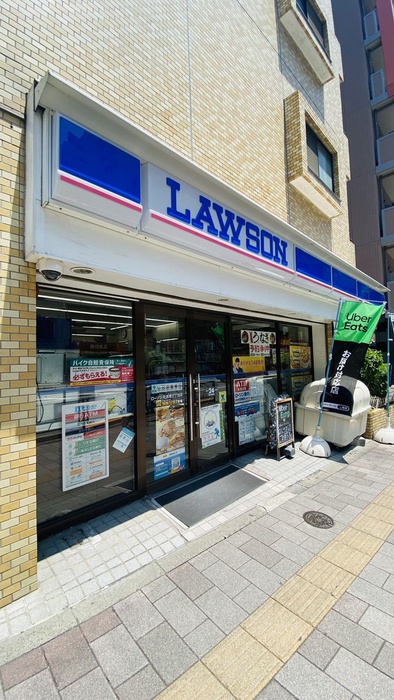 コンビニ　ローソン（コンビニ）まで218m