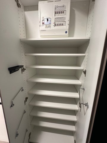 玄関　※参考写真