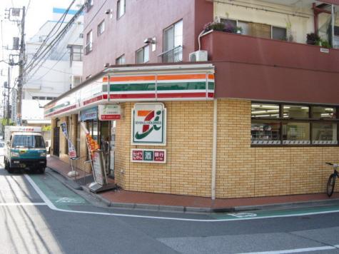 コンビニ　セブンイレブン 荒川西尾久7丁目店（コンビニ）まで368m