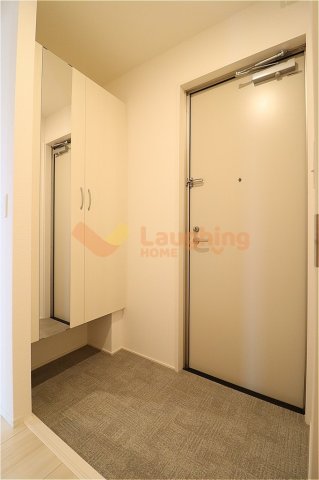 玄関　類似物件の参考写真です。