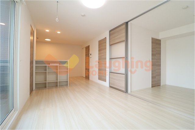 居室・リビング　類似物件の参考写真です。