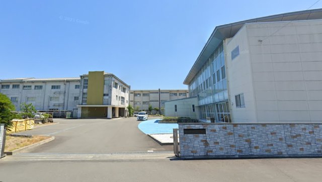 小学校　掛川市立大坂小学校（小学校）まで891m