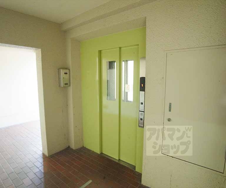 その他　エレベーター