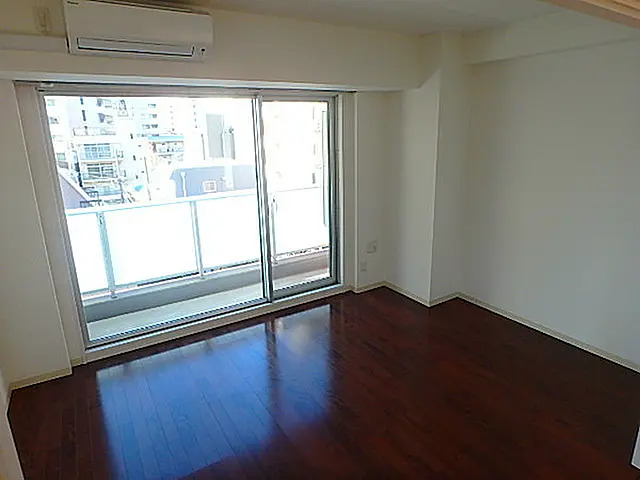 居室・リビング　※反転タイプ参考写真