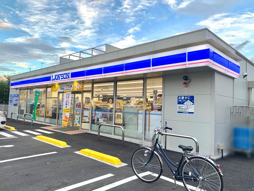 コンビニ　ローソンさいたま東岩槻二丁目店（コンビニ）まで230m