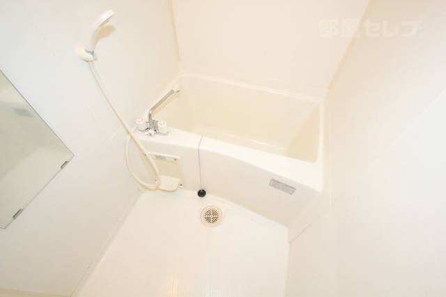 バス・シャワールーム　１日の疲れを癒すならここですよね