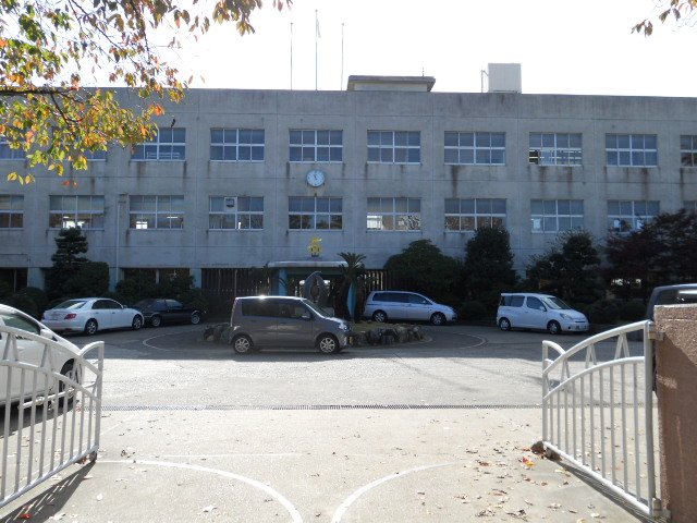 高校・高専　愛知県立熱田高校（高校・高専）まで1571m