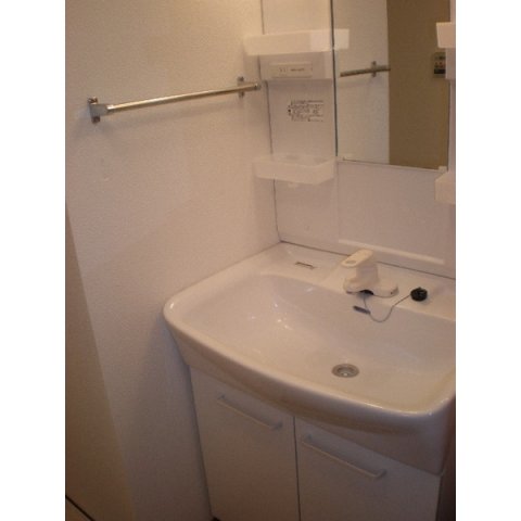 洗面設備　日々の生活に便利な「独立洗面台」