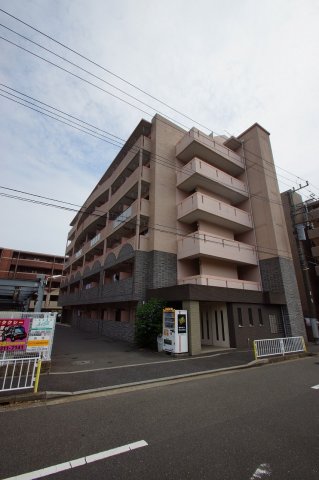 建物外観　「横浜エリアでこだわりの新生活を満喫しよう」