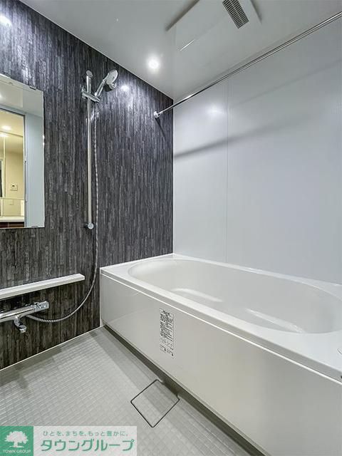 バス・シャワールーム　※写真は同タイプ住戸です。