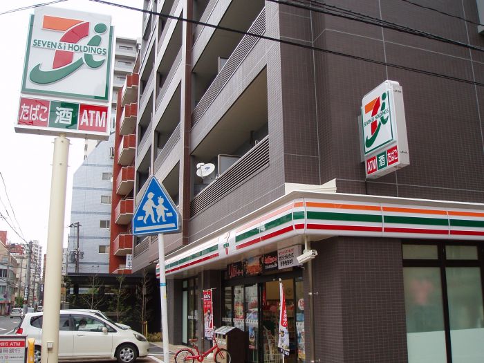 コンビニ　セブンイレブン福岡赤坂南（コンビニ）まで112m