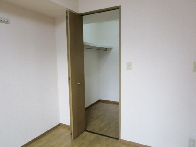 収納　ウォークインクローゼット