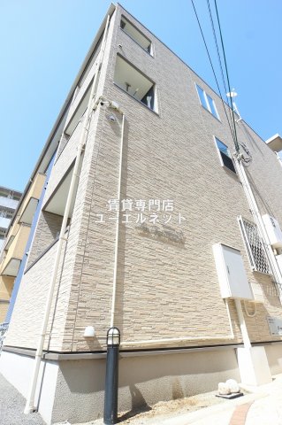 建物外観　シンプルで洗練されたデザインが毎日の暮らしに心地よさをプラス