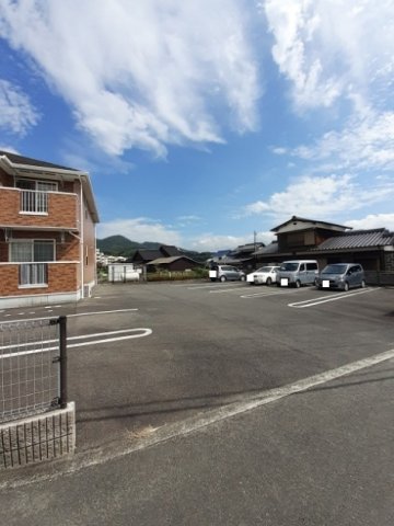 駐車場　駐車場があります