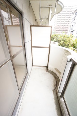 バルコニー　※同タイプの写真です。