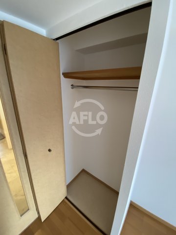 収納　レジデア西本町　クローゼット