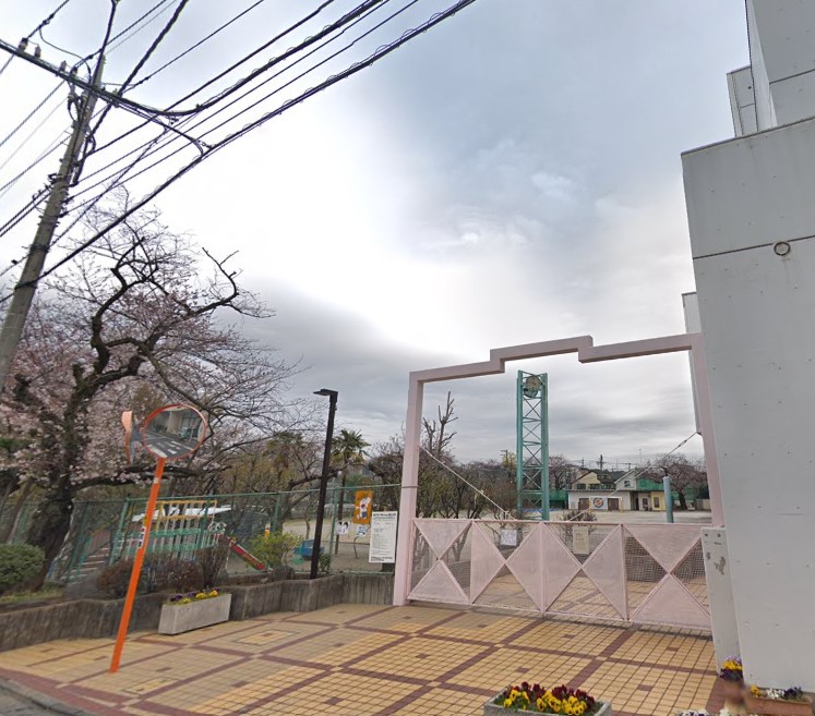 小学校　目黒区立宮前小学校（小学校）まで479m