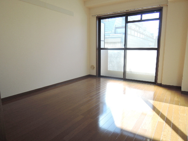 居室・リビング　★南向きの明るいお部屋です★