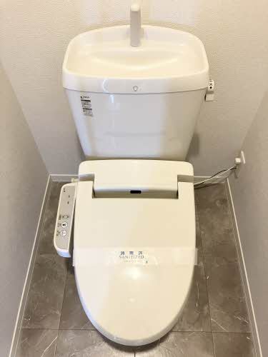 トイレ　温水洗浄便座♪