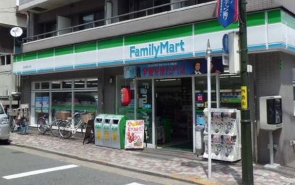 コンビニ　ファミリーマート田中屋西大井店（コンビニ）まで233m