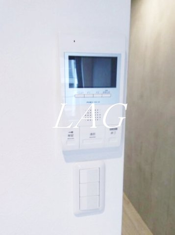 セキュリティ　モニター付きインターホンです。