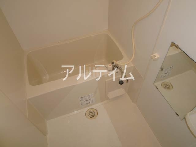 バス・シャワールーム　※別のお部屋のお写真です。御参考までに。