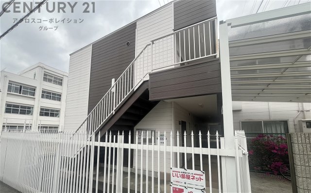 建物外観　居住者専用のごみ置き場があります！
