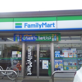 コンビニ　ファミリーマート 新座石神一丁目店（コンビニ）まで392m