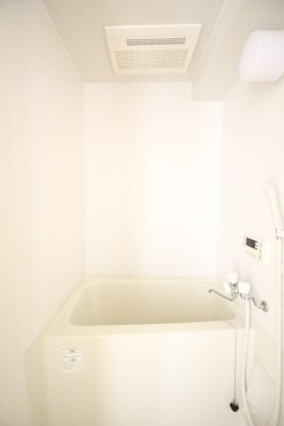 バス・シャワールーム　（別タイプ参考写真）バージュアル西日暮里　　荒川区西日暮里6