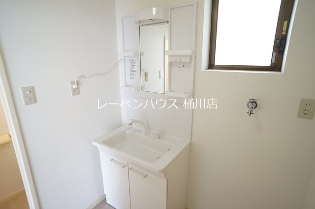 洗面設備　レーベンハウス桶川店へ　048-787-5511