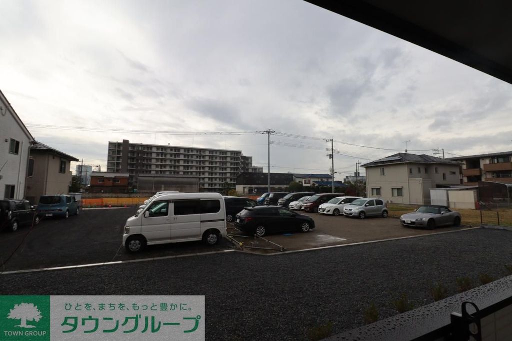 駐車場　駐車場