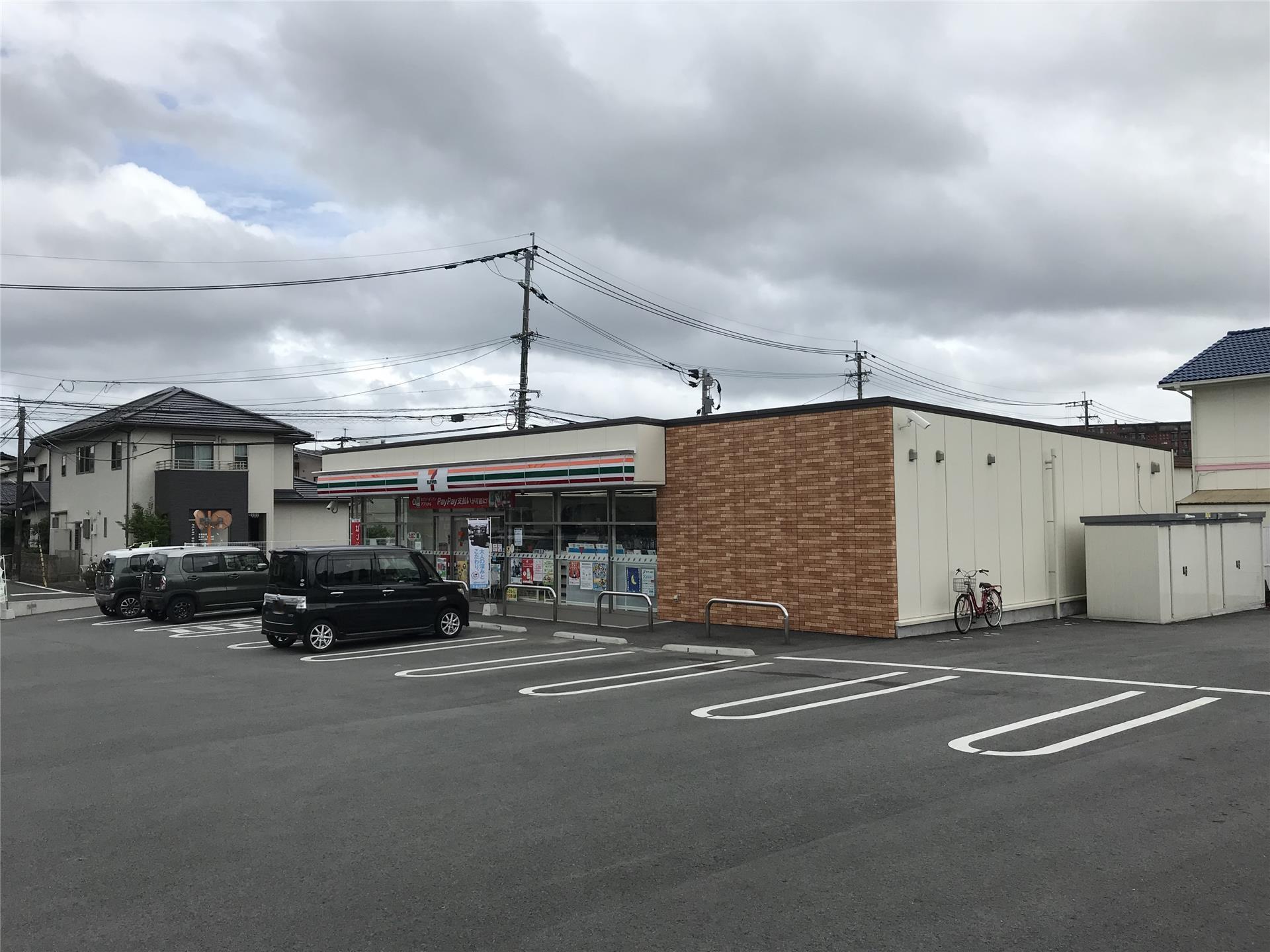 コンビニ　セブンイレブン合志須屋市民センター前店（コンビニ）まで233m