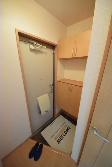玄関　★お問い合わせはタウンハウジングまで★