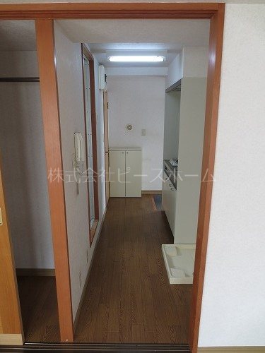 居室・リビング　※別号室参考写真